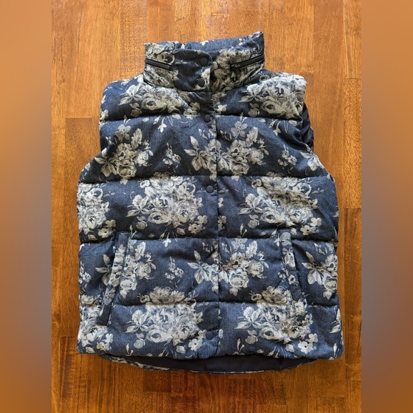 GAP Jackets & Blazers - Gap denim floral print ,quilted puffer vest, size small